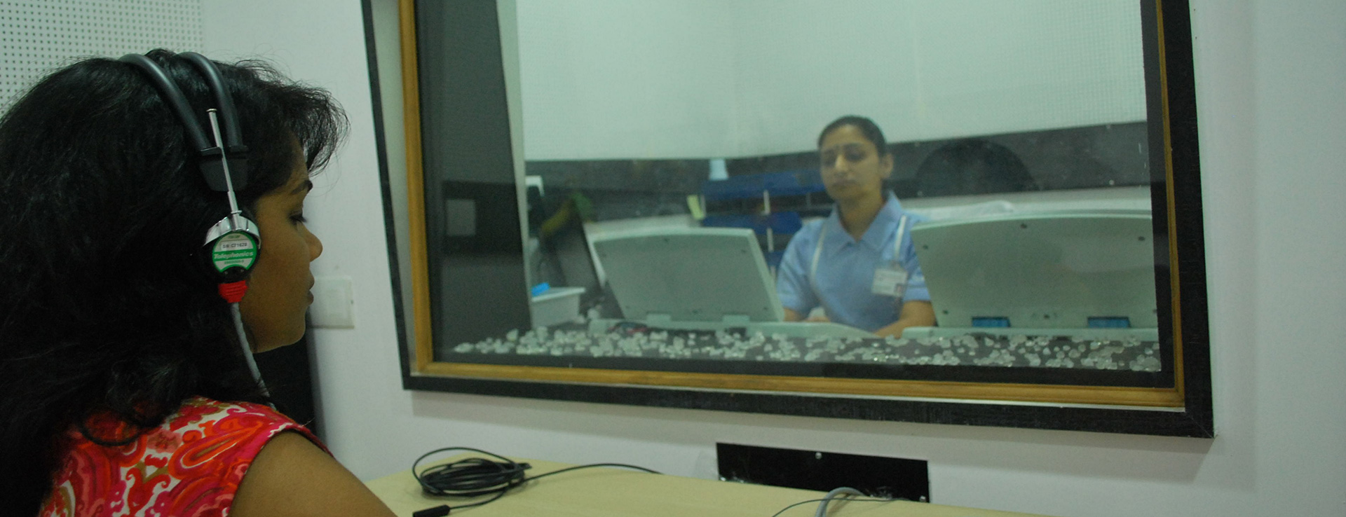 Voice & Swallowing Clinic