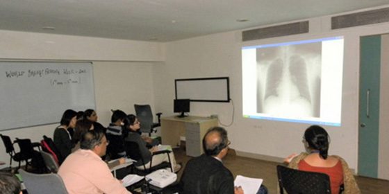 Dr.Kukade walks the students through Rapid Reporting session