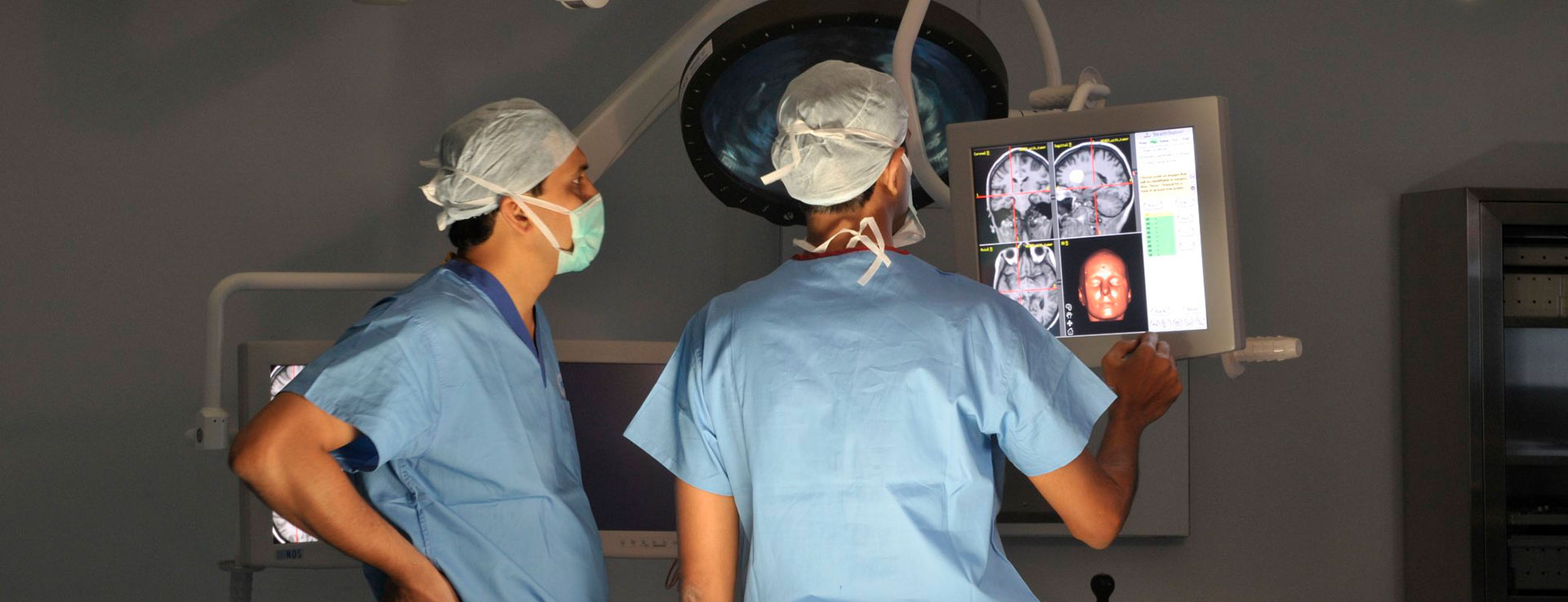 best minimal invasive spine surgery service in Mumbai, India